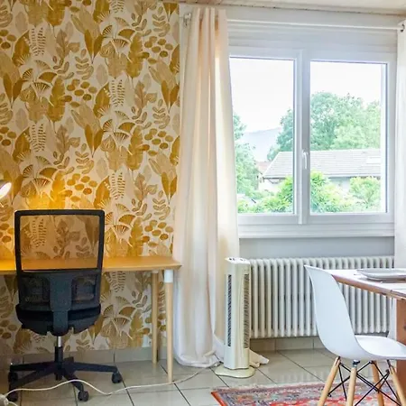 Zenbnb / L'arche / Aux Portes De Geneve / /